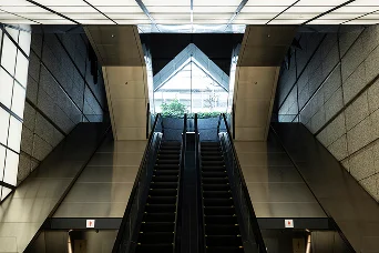 escalator manufacturing company in india